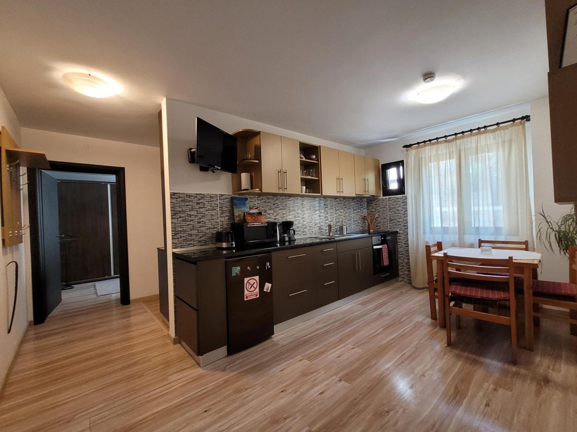 Central Place Apartment 티미쇼아라 외부 사진